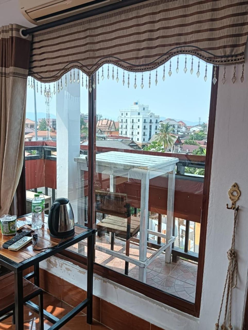 Bountang Riverside Hotel Ванг-Виенг Экстерьер фото