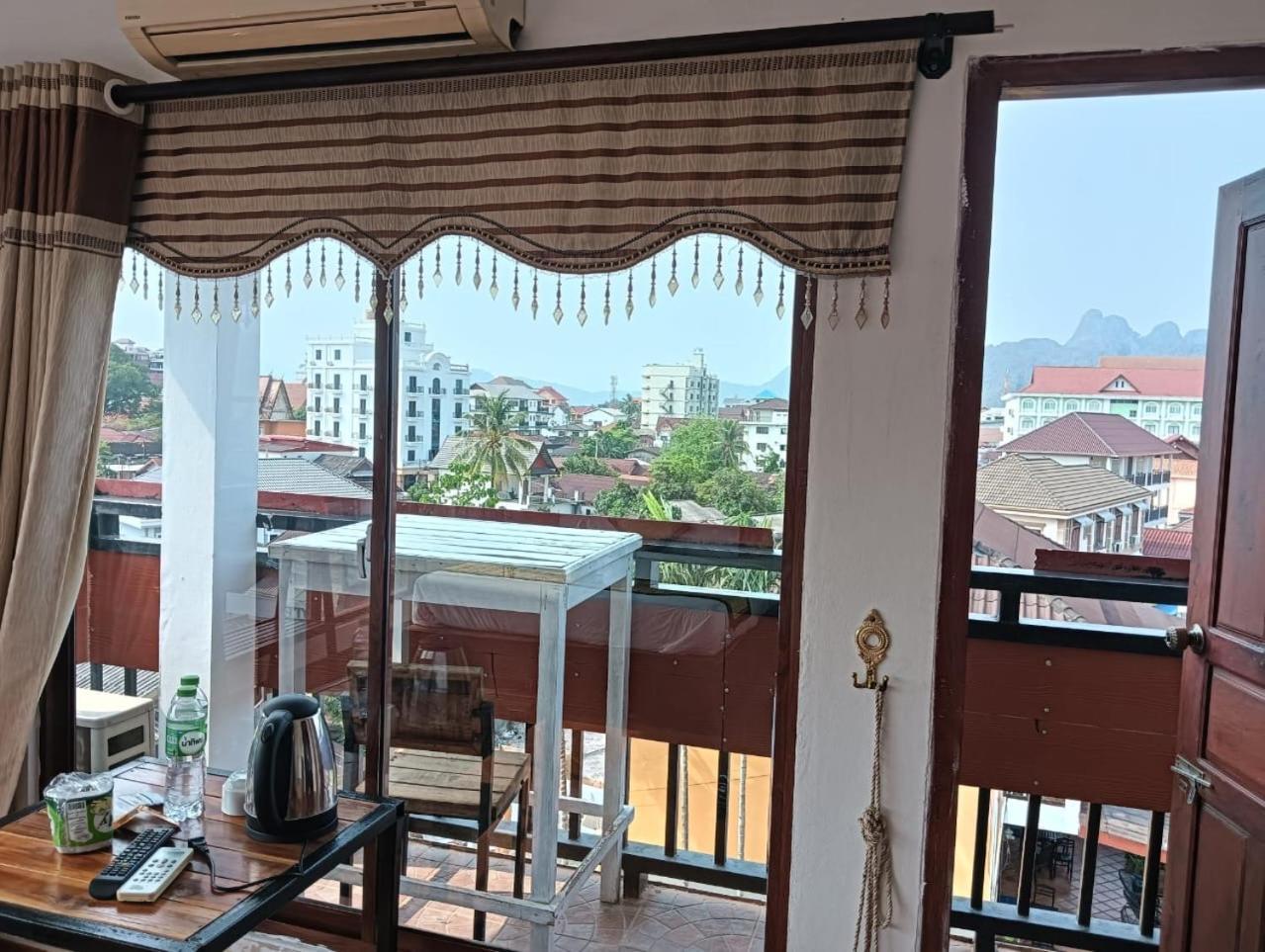 Bountang Riverside Hotel Ванг-Виенг Экстерьер фото